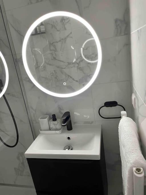 Superbe Duplex Cosy Apartment แร็งส์ ภายนอก รูปภาพ